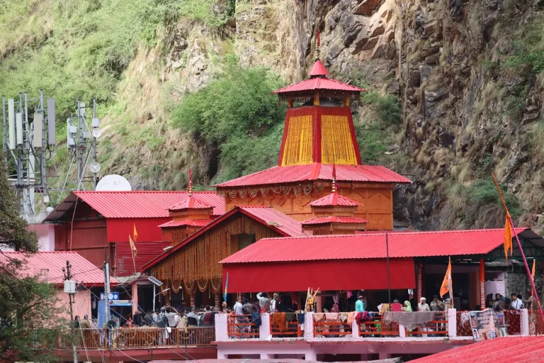 yamunotri temple img 768x512